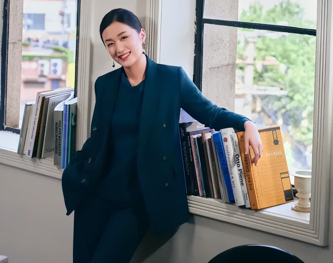 古二反击《繁花》！新录音曝光打脸秦雯，业内直言压榨新人是常态封面图