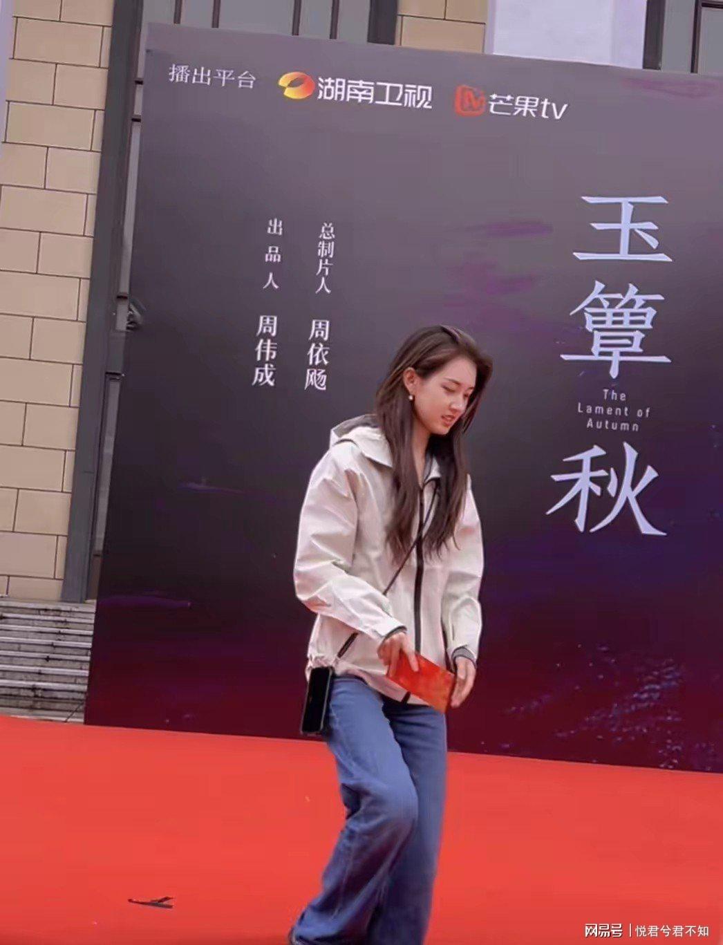 郭宇欣《玉簟秋》开机素颜现身，皮肤透亮状态封神，直接碾压女主封面图