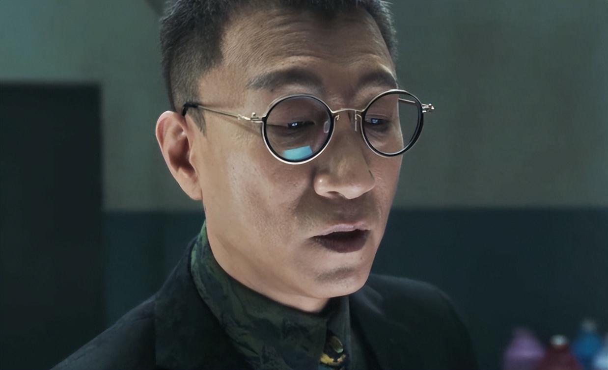 《暗影侦探》才播1天，就拿下飙升榜第二！我们又有新悬疑剧看了封面图