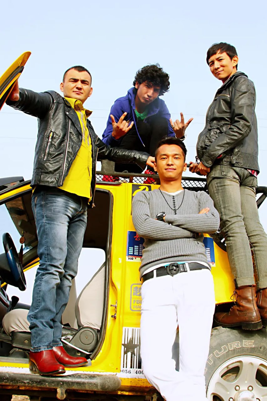 阿瓦提和阿凡提 2013封面图