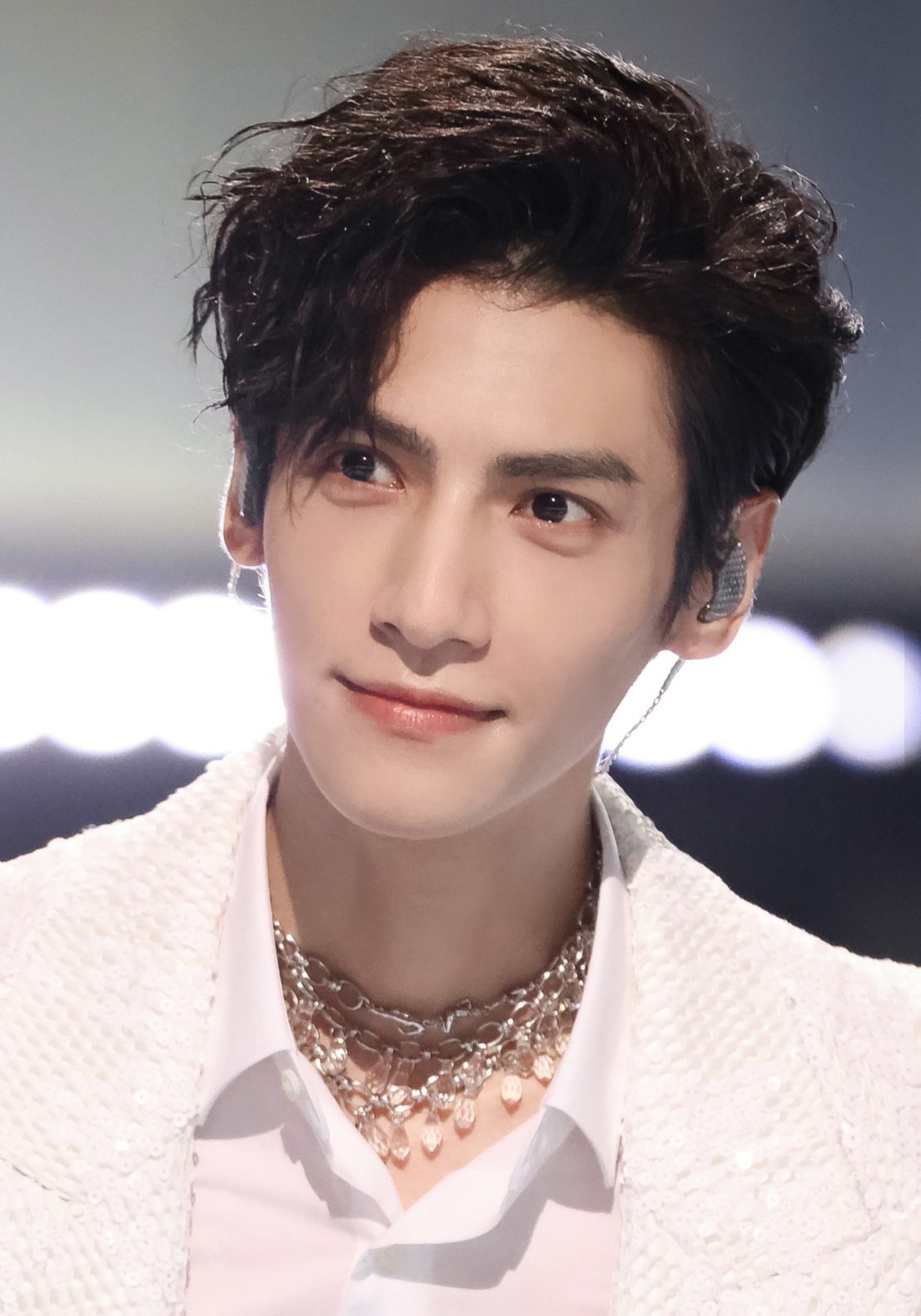 罗云熙[贤哥解说]封面图